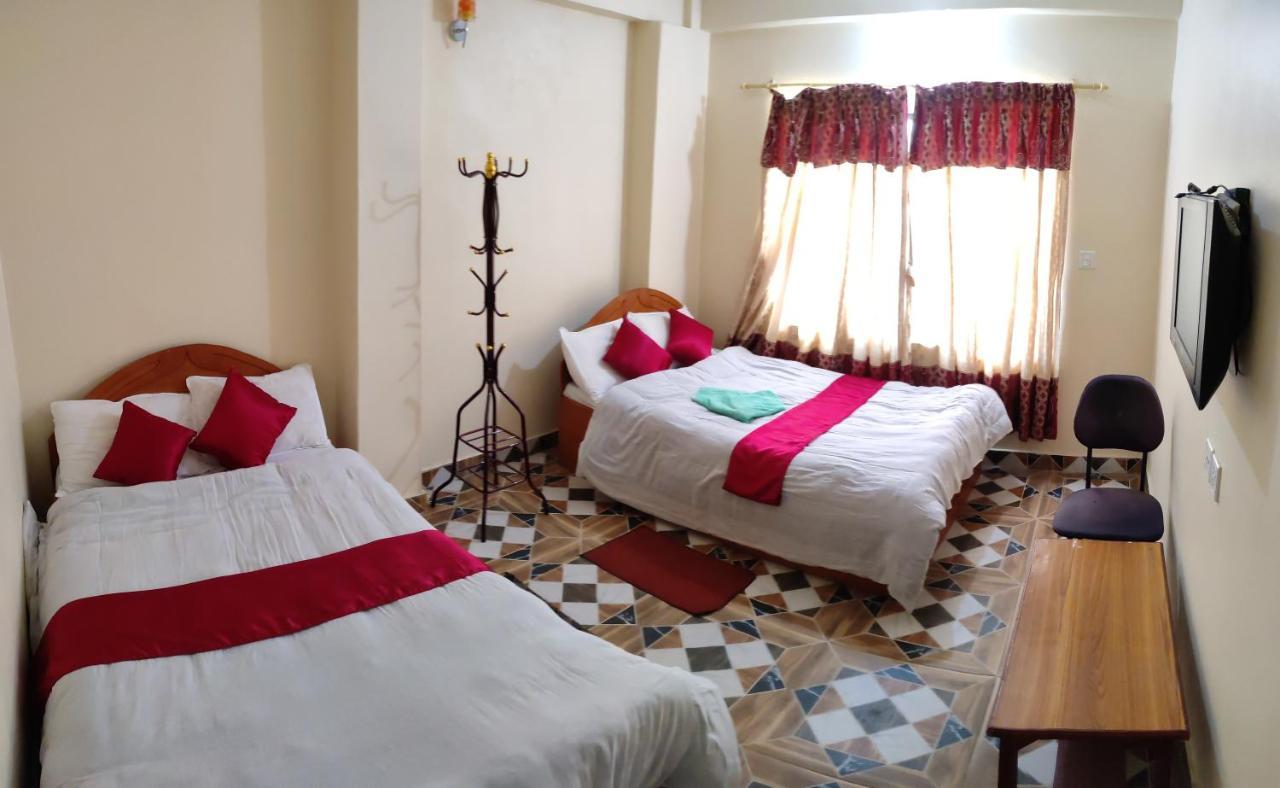 Sarangkot Hotel New Galaxy Pokhara Buitenkant foto