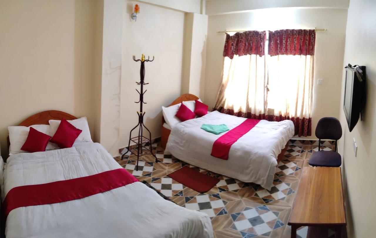 Sarangkot Hotel New Galaxy Pokhara Buitenkant foto